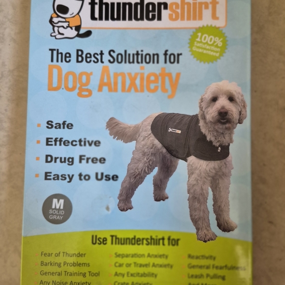 New Thundershirt Dog Anxiety Calming Wrap Jacket – Medium Gray Relief Coat - Picture 1 of 3